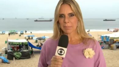 Photo of Jornalista diz que era chamada de Barbie fascista na Globo