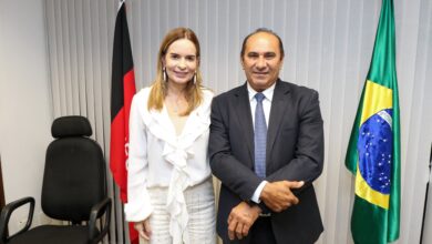 Photo of Prefeito de Itaporanga é recebido pela Senadora Daniella, em Brasília e consegue emendas de 3 milhões para pavimentação