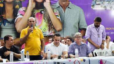 Photo of ASSISTA: João Azevêdo e Divaldo Dantas  preside audiência do Orçamento Democrático em Itaporanga e destina mais de R$ 64 milhões para obras e serviços