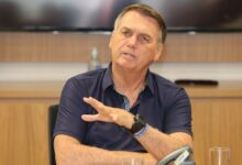 Photo of Bolsonaro: “Somente pessoas conservadoras sofrem atentado”