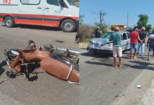 Photo of Colisão entre carro e moto deixa duas pessoas feridas, uma delas em estado grave, em Conceição