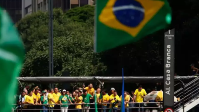 Photo of Brasileiros de direita são o dobro de esquerdistas, aponta pesquisa nacional