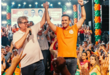 Photo of João Azevêdo parabeniza Dr. Jhony pela expressiva votação em Campina Grande e destaca força política do candidato