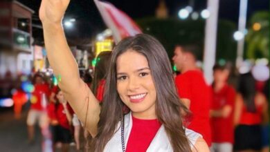 Photo of Prefeita mais jovem da Paraíba é eleita ao 24 anos em Santana de Mangueira