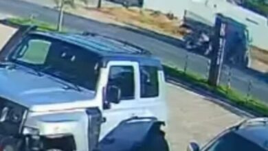 Photo of Homem morre após colidir moto contra caminhão em Conceição; vídeo